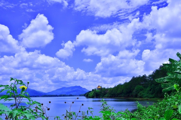 Biển hồ Tơ Rưng Biển hồ Tơ Rưng